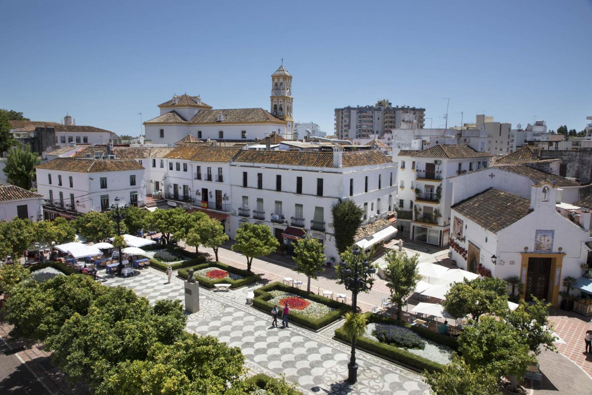 Bright, Central, Close To The Sea, Parking And Wifi * Marbella