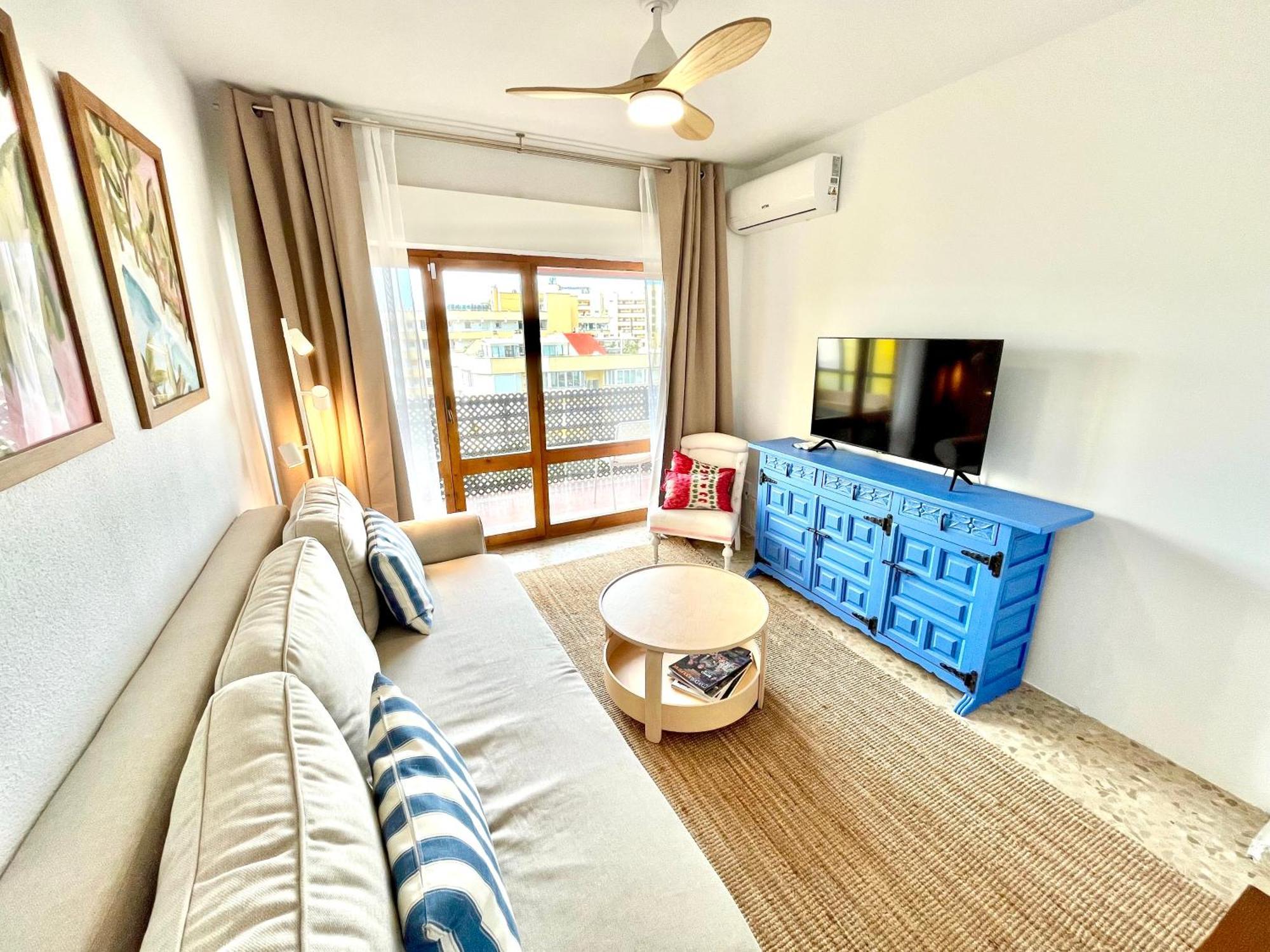 Appartement Bright, Central, Close To The Sea, Parking And Wifi